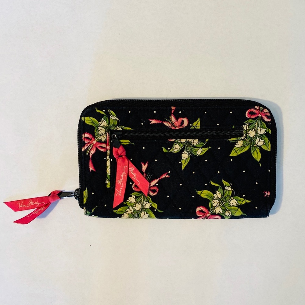 Vera Bradley • Wristlet Wallet
